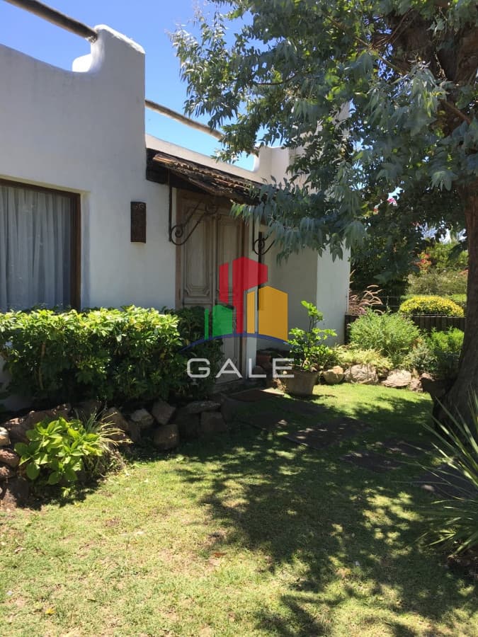 Hermosa casa en la Barra  -
