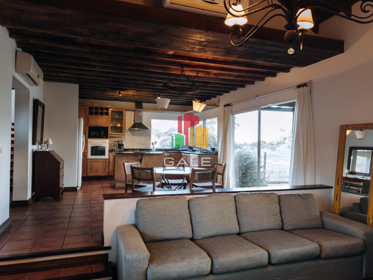 Gale Propiedades & Escribanía Casa ID.4584 - Espectacular mansión en José Ignacio