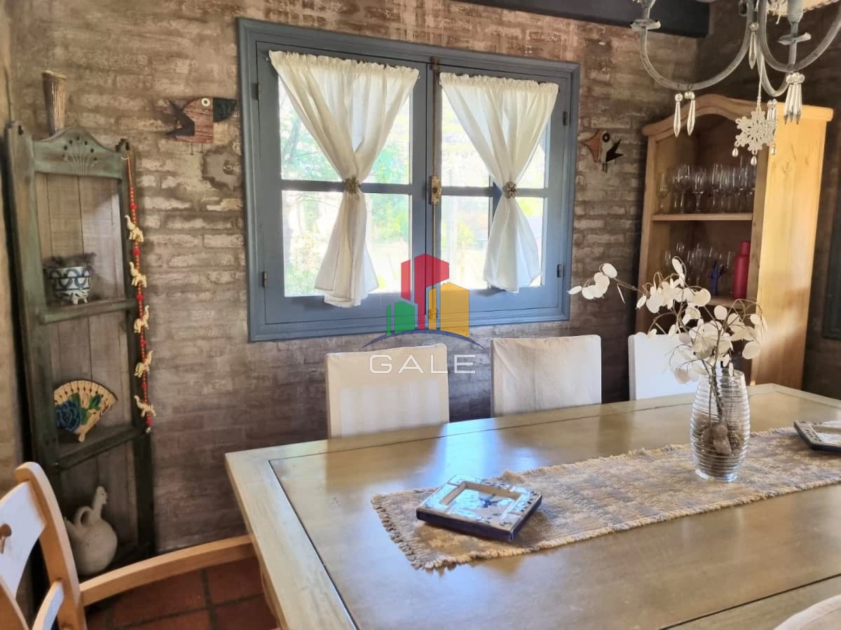 Hermosa casa en Roncón del Indio  -