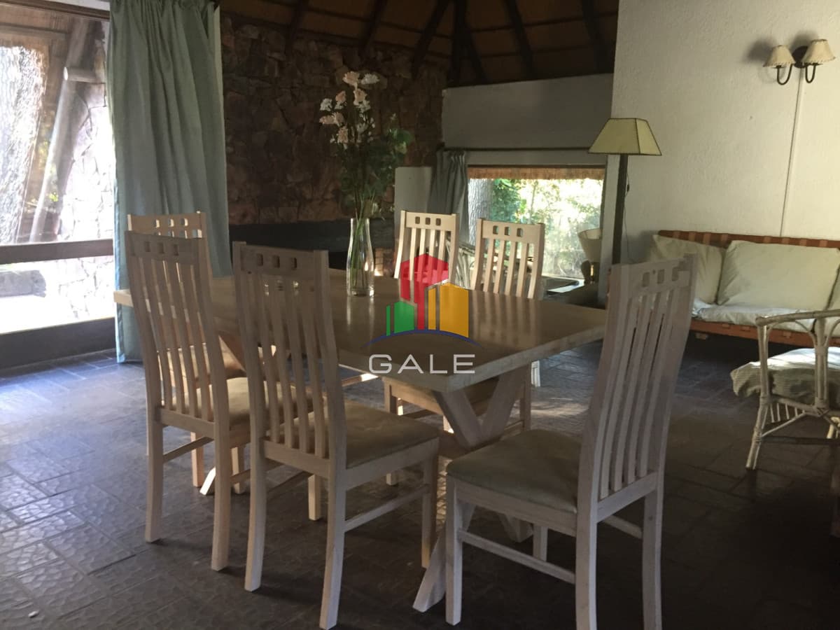 Gale Propiedades & Escribanía Casa ID.3371 - Linda casa en venta, zona cantegril