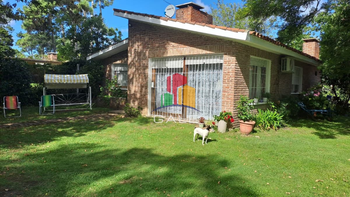 Gale Propiedades & Escribanía Casa ID.3242 - Linda casa en venta, en San Rafael