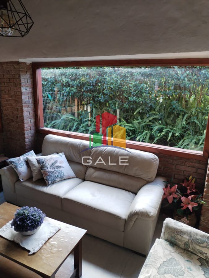 Alquiler casa Barrio Privado Pinares 4 dormitorios  -