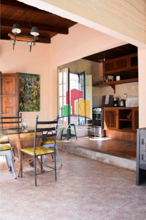 Gale Propiedades & Escribanía Casa ID.4568 - Tu Refugio en El Chorro: Confort y Naturaleza en Armonía