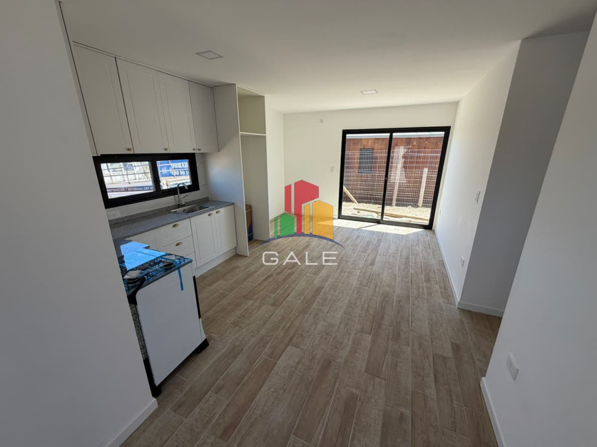 Gale Propiedades & Escribanía Casa ID.5201 - Apartamentos 2 dormitorios en Mansa, ultimas paradas