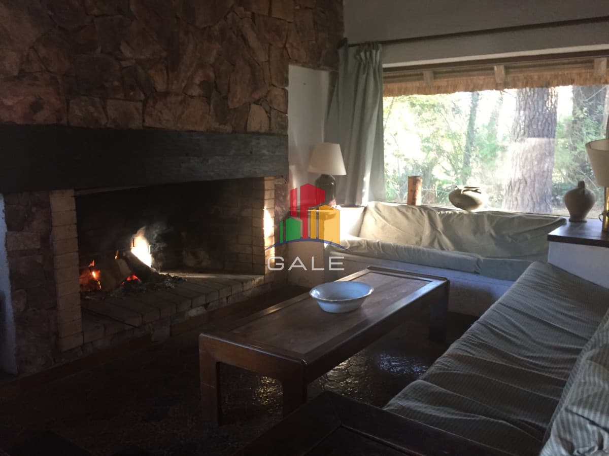 Gale Propiedades & Escribanía Casa ID.3371 - Linda casa en venta, zona cantegril