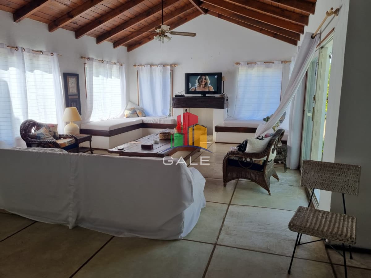 Hermosa casa en la Barra  -