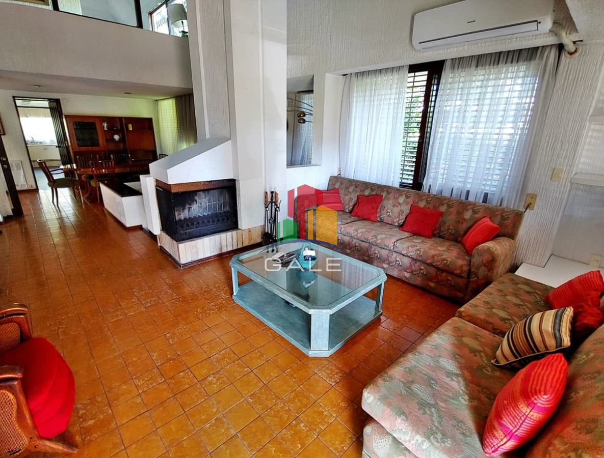 Gale Propiedades & Escribanía Casa ID.3299 - Hermosa Casa para disfrutar