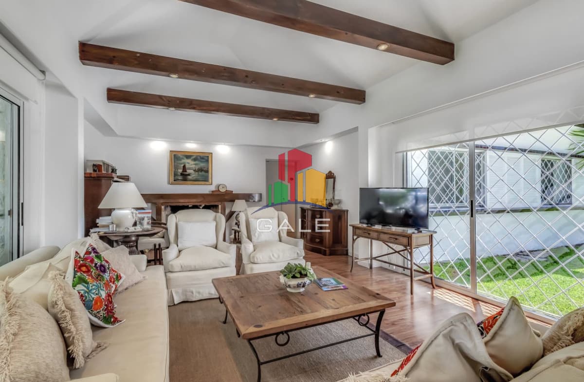 Gale Propiedades & Escribanía Casa ID.3298 - Hermosa casa en Punta del Este!