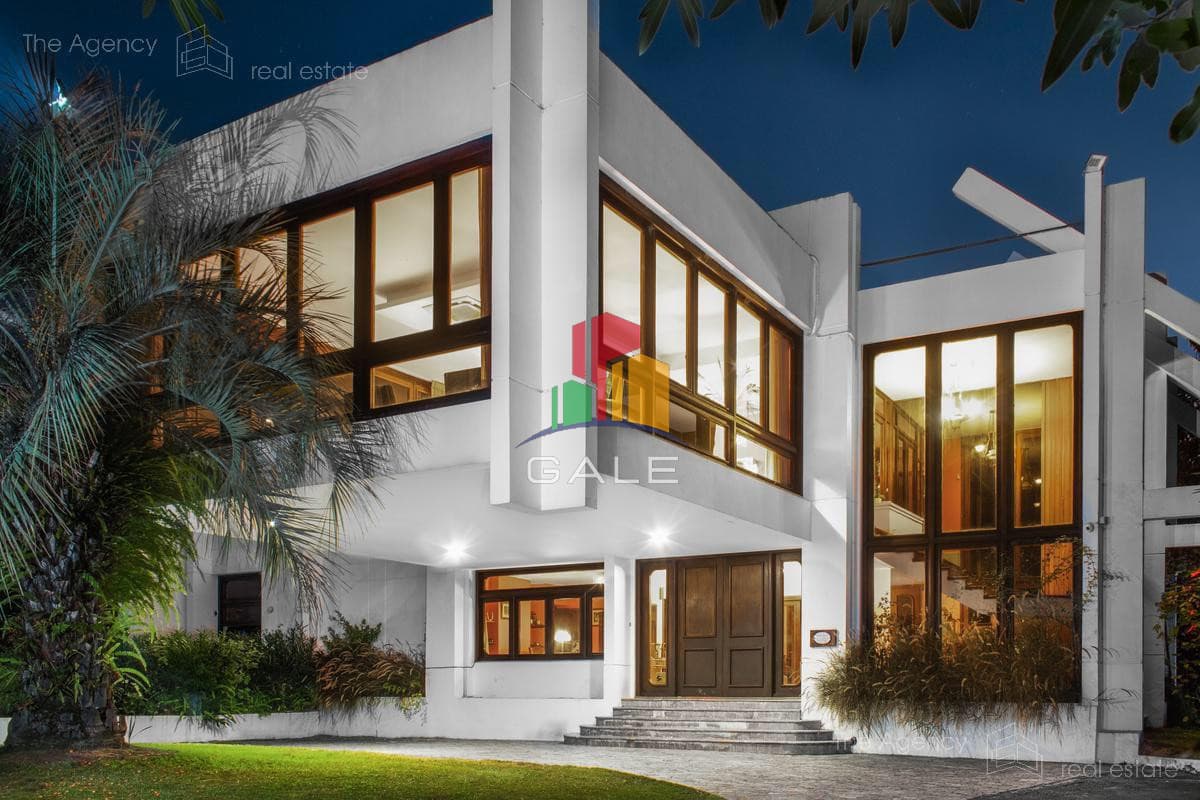Gale Propiedades & Escribanía Casa ID.3303 - Increible Mansión en Club del Lago