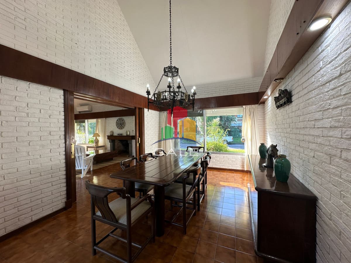 Gale Propiedades & Escribanía Casa ID.3081 - Hermosa casa a pasos de Playa Mansa ? Parada 9, Punta del Este
