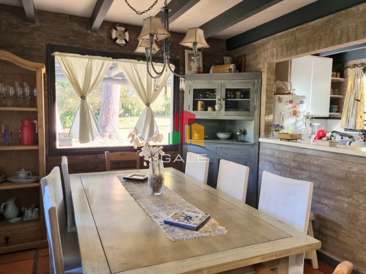 Hermosa casa en Roncón del Indio  -