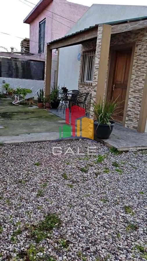 Gale Propiedades & Escribanía Casa ID.2488 - Casa en en venta CON RENTA - Biarritz