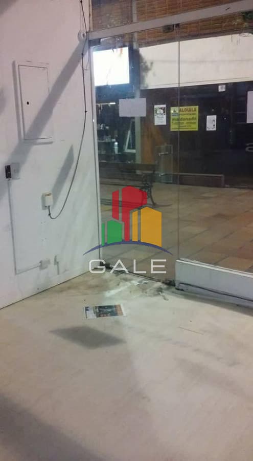Gale Propiedades & Escribanía Local Comercial ID.1015 - Local 22 m2 , en Centro Maldonado - Maldonado