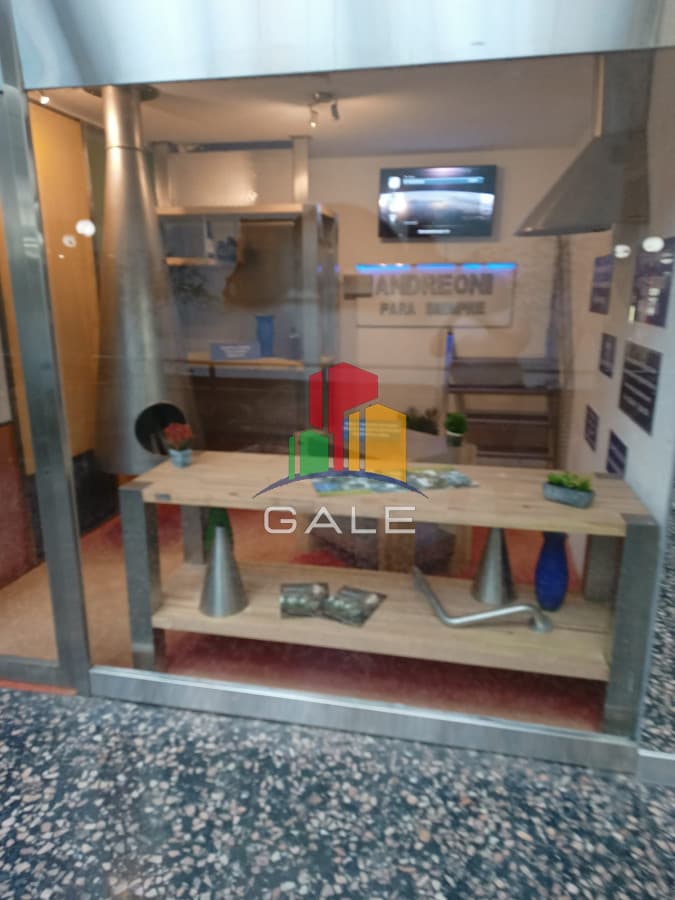 Gale Propiedades & Escribanía Local Comercial ID.1061 - Venta de Local en transitada Galeria