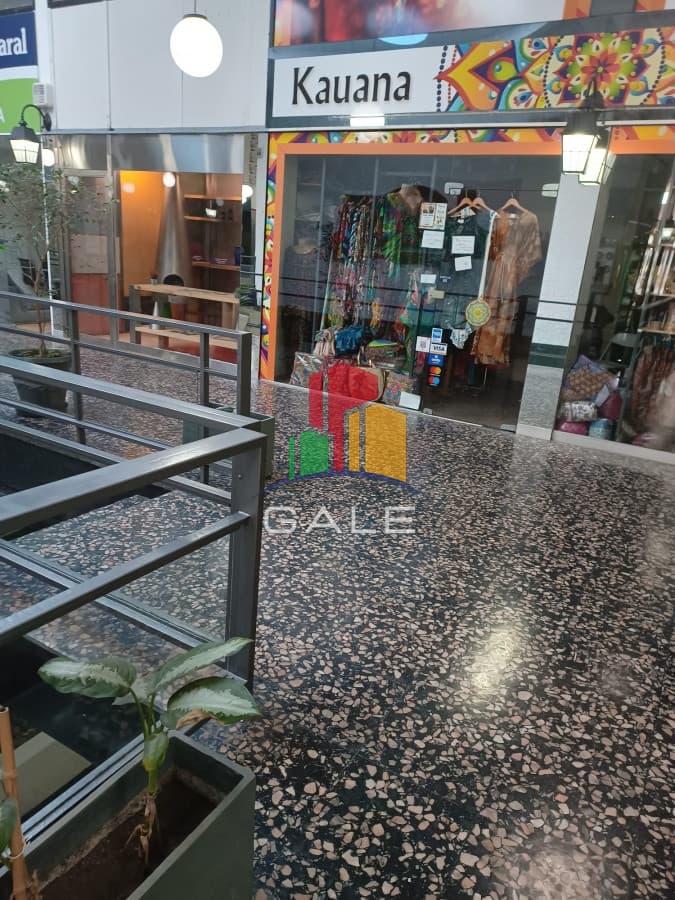 Gale Propiedades & Escribanía Local Comercial ID.1061 - Venta de Local en transitada Galeria
