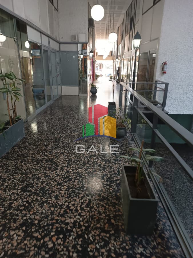 Gale Propiedades & Escribanía Local Comercial ID.1061 - Venta de Local en transitada Galeria