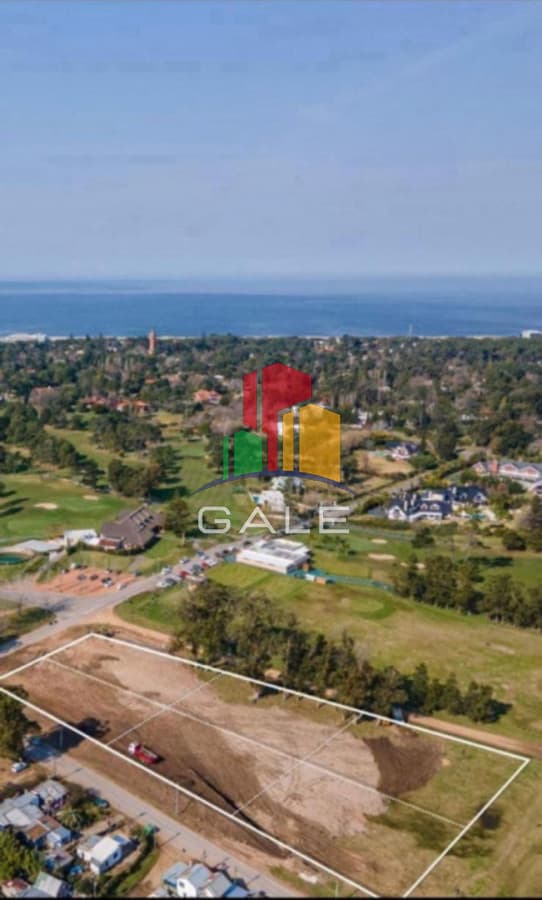 Gale Propiedades & Escribanía Terreno ID.4549 - Oportunidad - Terreno en Golf