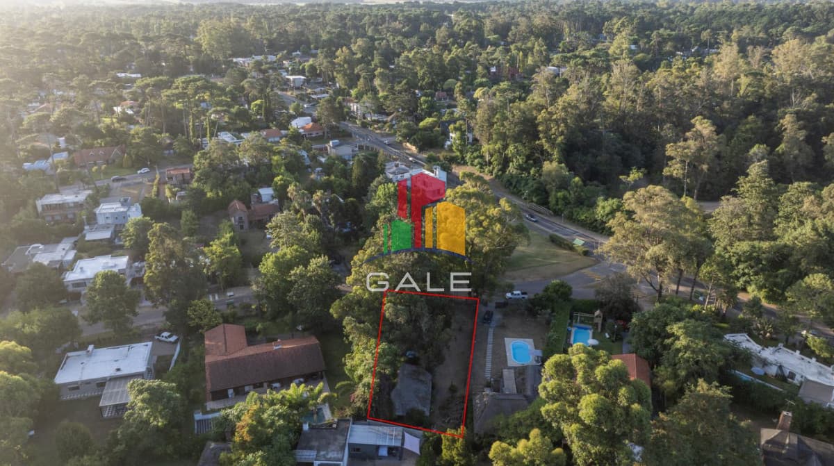 Gale Propiedades & Escribanía Terreno ID.5188 - Terreno en venta - 811 m² en Pinares