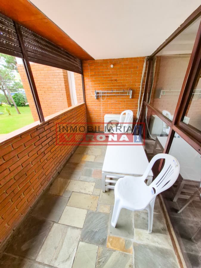 Apartamento de 2 Dormitorios en Aidy Grill, Punta del Este - Inmobiliaria Verona Punta