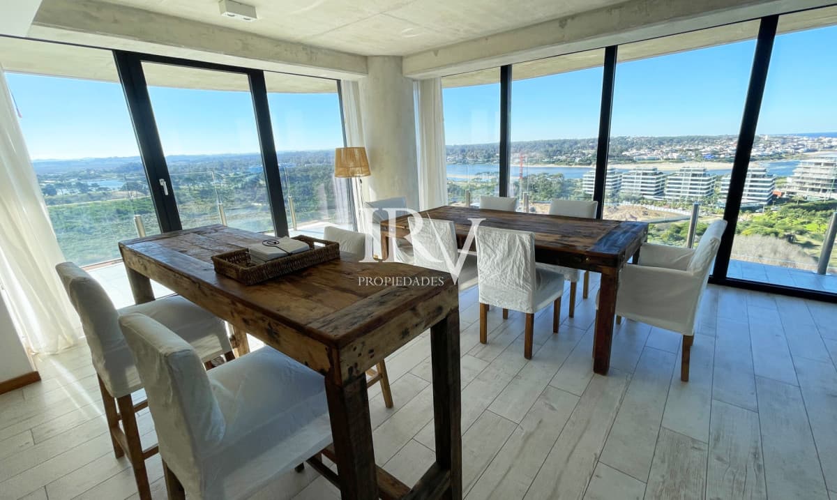 IRV PROPIEDADES Apartamento ID.1041 - SURFSIDE 1 Venta Hermoso Apto en piso alto