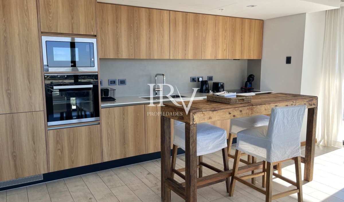 IRV PROPIEDADES Apartamento ID.1041 - SURFSIDE 1 Venta Hermoso Apto en piso alto