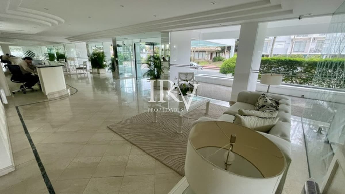IRV PROPIEDADES Apartamento ID.1134 - Apartamento en Venta en Playa Mansa de Punta del Este