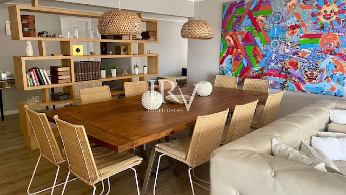 IRV PROPIEDADES Apartamento ID.919 - Venta de Apartamento con vista al Puerto de Punta del Este