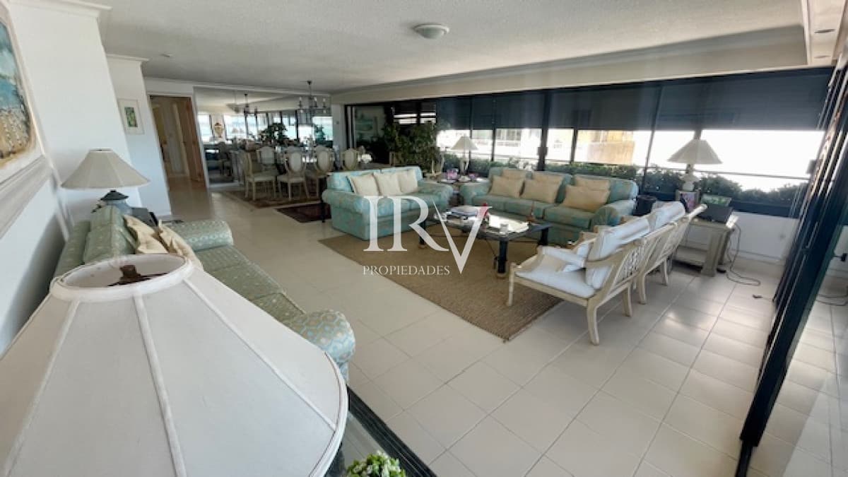 IRV PROPIEDADES Apartamento ID.844 - Venta de Apartamento en el Puerto de Punta del Este