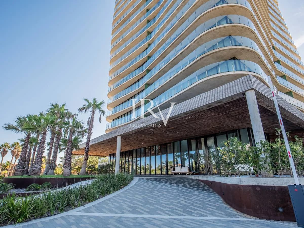 IRV PROPIEDADES Apartamento ID.1041 - SURFSIDE 1 Venta Hermoso Apto en piso alto