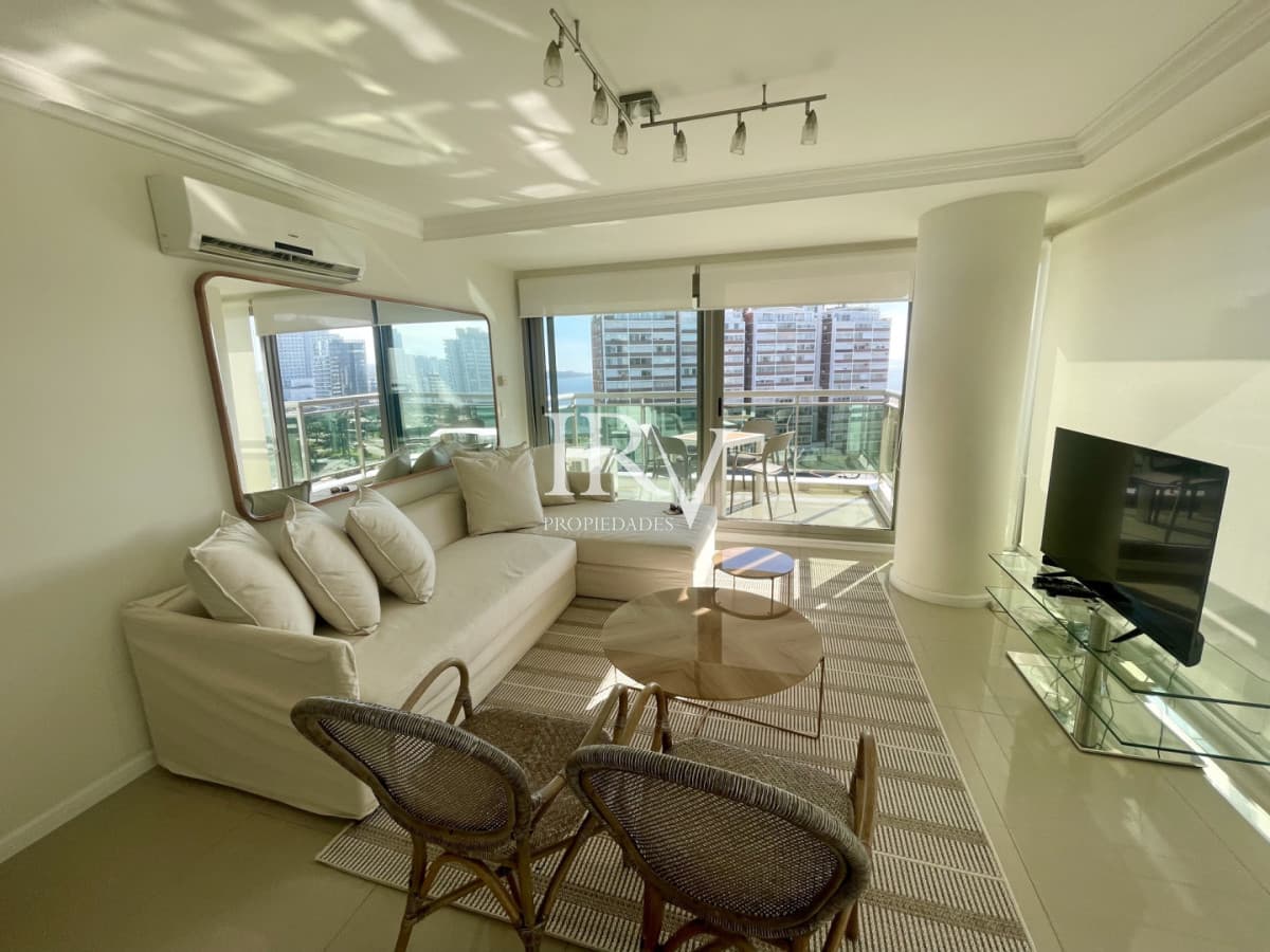 IRV PROPIEDADES Apartamento ID.1060 - Venta de Apartamento en Torre Imperiale de Punta del Este