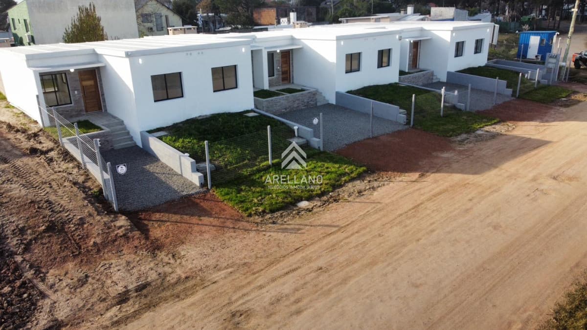 Casa ID.4897 - Casas a entrenar de 2 y 3 dormitorios, Maldonado, Biarritz