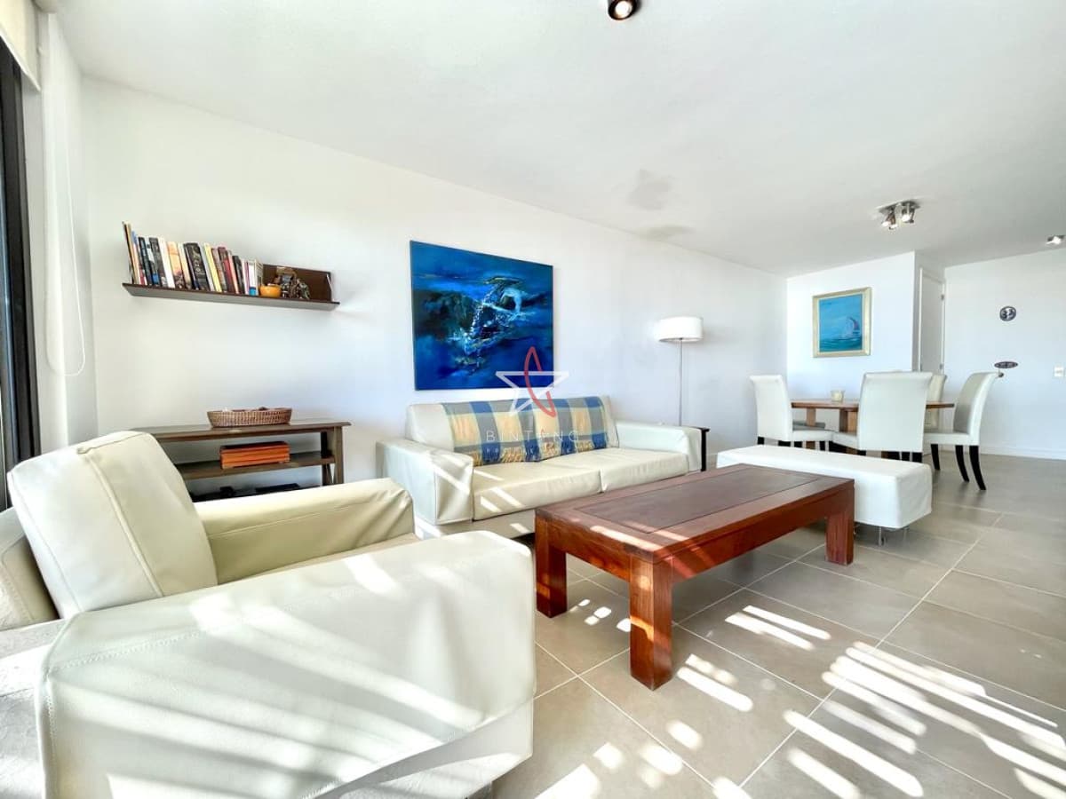 Alquiler temporario de apartamento de dos dormitorios con parrillero, Punta Ballena - Bintang Propiedades