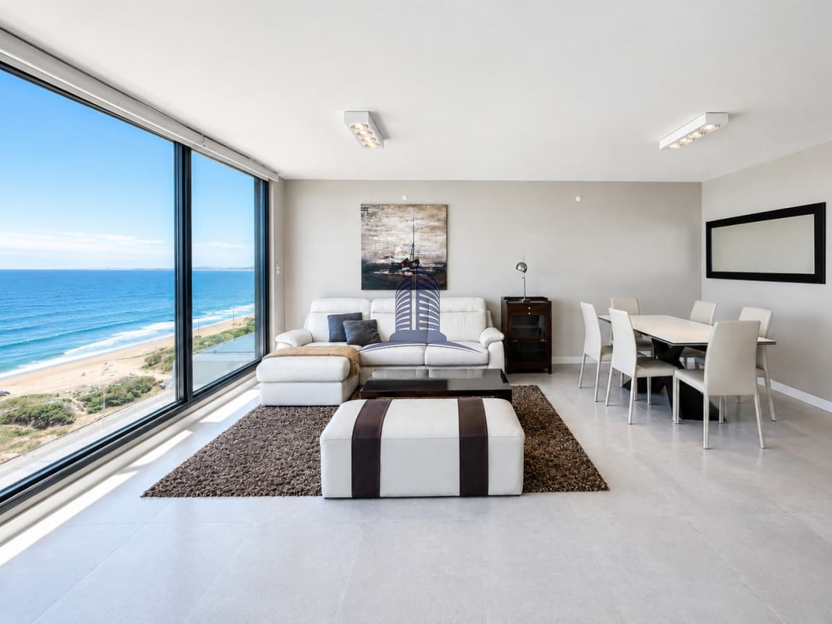 Venta Moderno Apartamento de 2 Dormitorios, Punta del Este, Playa Mansa