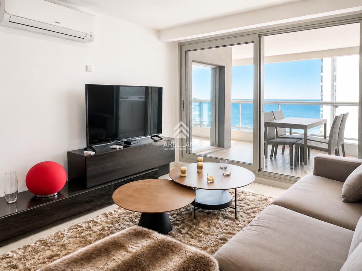 Apartamento ID.5690 - Venta apartamento de 3 dormitorios con parrillero propio en Playa Brava, Punta del Este