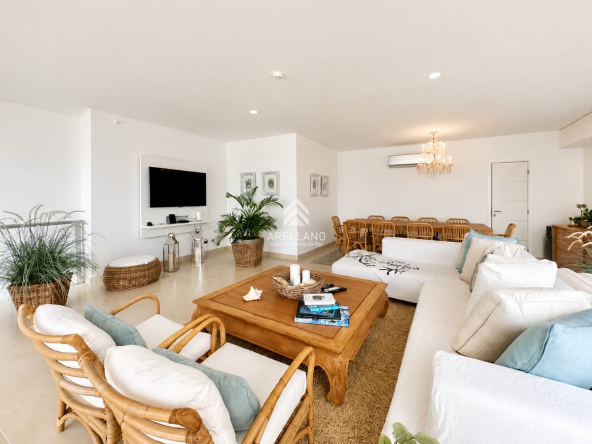 Apartamento ID.6721 - Penthouse Dúplex de 3 Dormitorios y Parrillero en Playa Mansa, Punta del Este