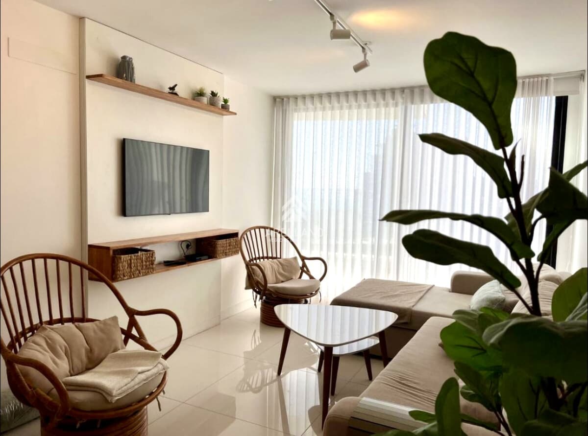 Apartamento ID.4956 - Alquiler temporal de apartamento de 2 dormitorios con 2 baños en excelente ubicación entre playas mansa y brava