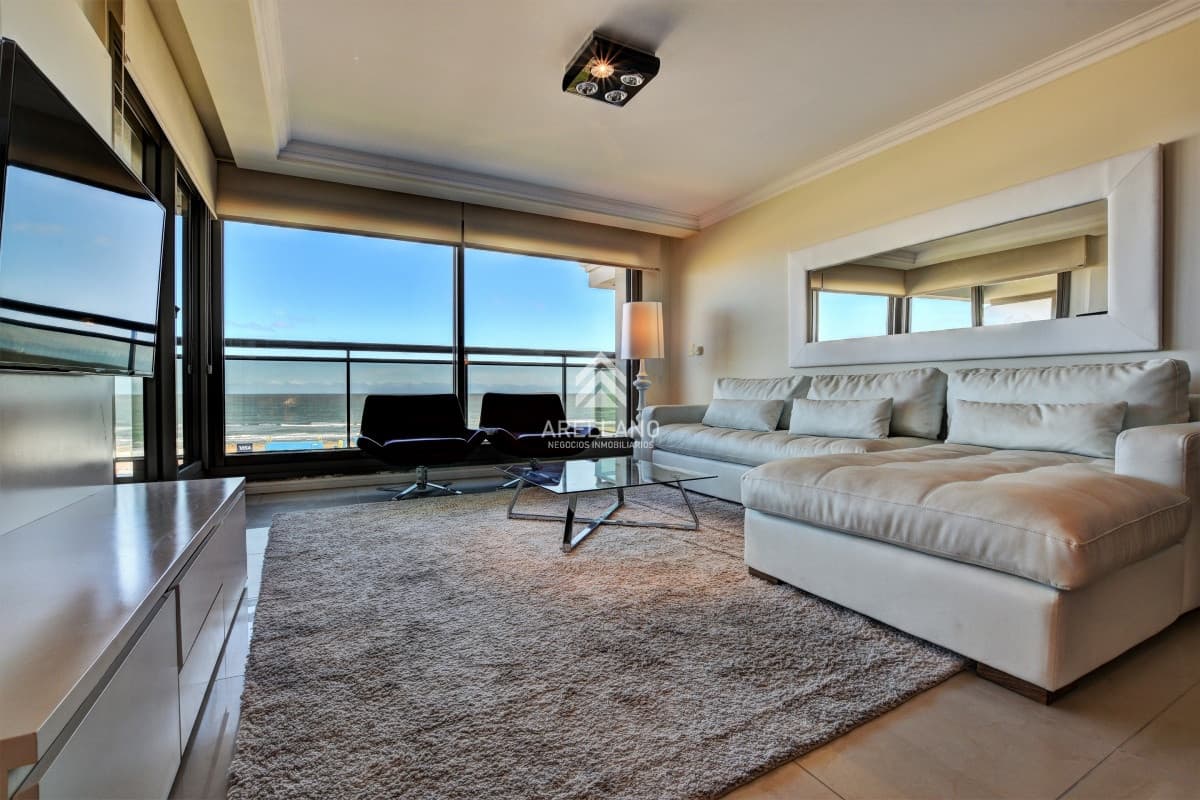 Apartamento ID.4953 - Apartamento 3 Dormitorios en Imperiale, Frente al Mar