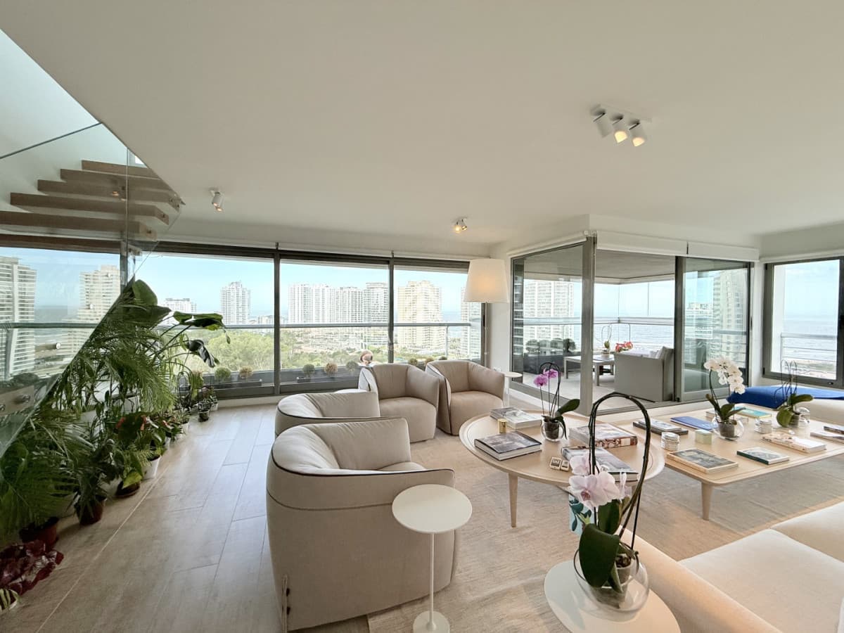 Apartamento ID.5840 - Venta Apartamento Penthouse 3 dormitorios con parrillero propio en alquiler temporario, Roosevelt Brava, Punta del Este