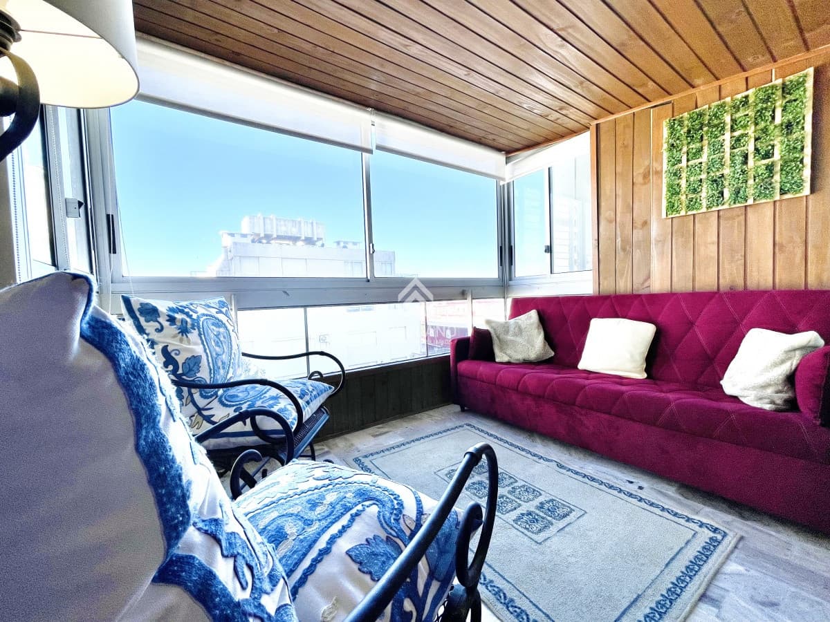 Apartamento ID.6111 - Venta Apartamento 2 Dormitorios Reciclado, Península de Punta del Este