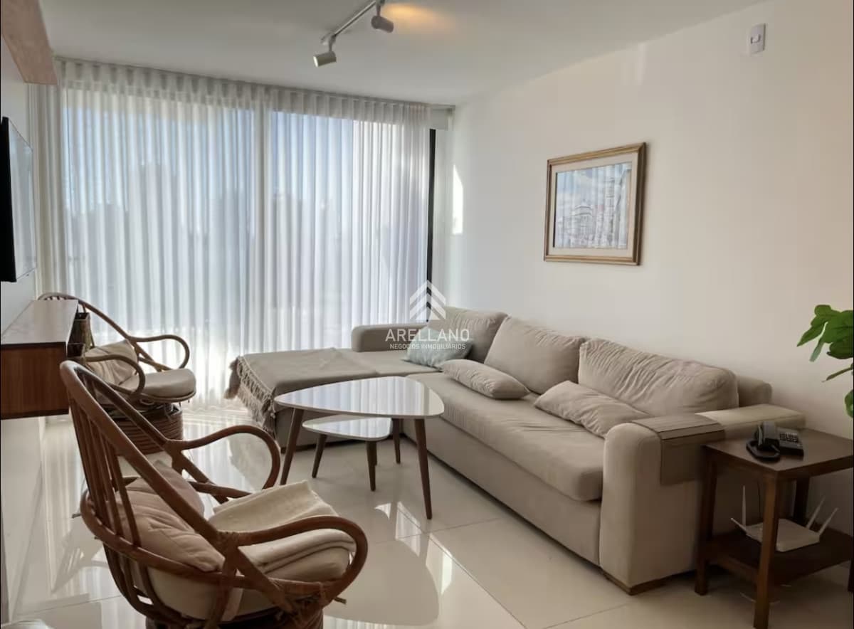 Apartamento ID.4956 - Alquiler temporal de apartamento de 2 dormitorios con 2 baños en excelente ubicación entre playas mansa y brava
