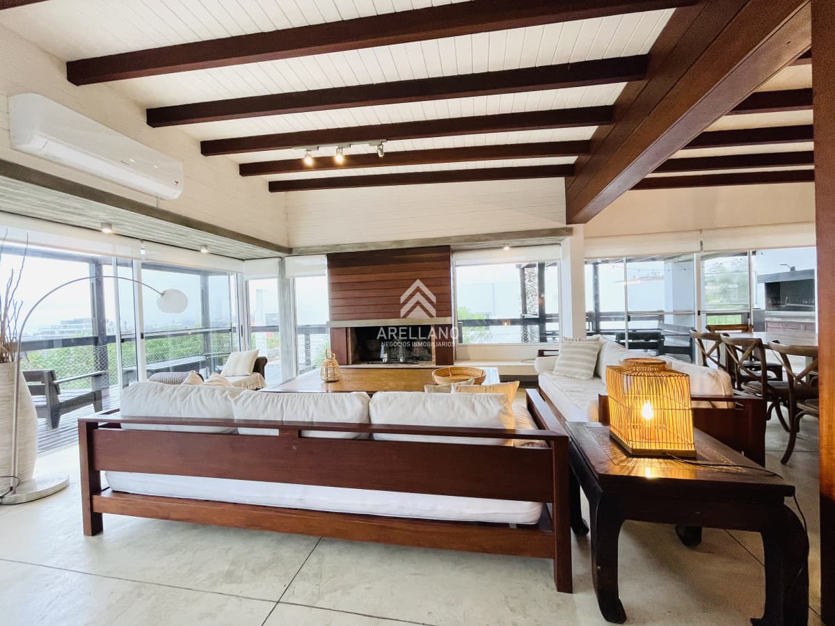 Casa ID.4880 - Excelente Casa de 5 Dormitorios en Manantiales, Punta del Este
