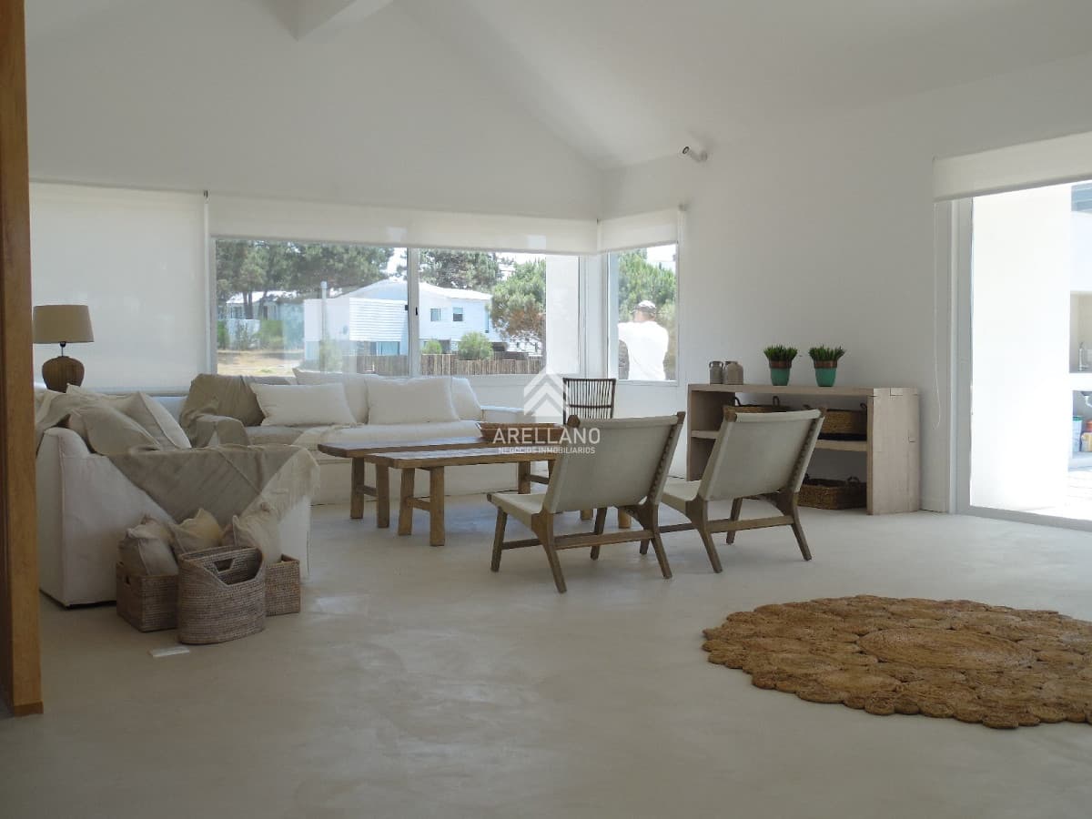 Casa ID.4879 - Excelente Casa de 5 Dormitorios en Barrio Privado Pinar del Faro, José Ignacio