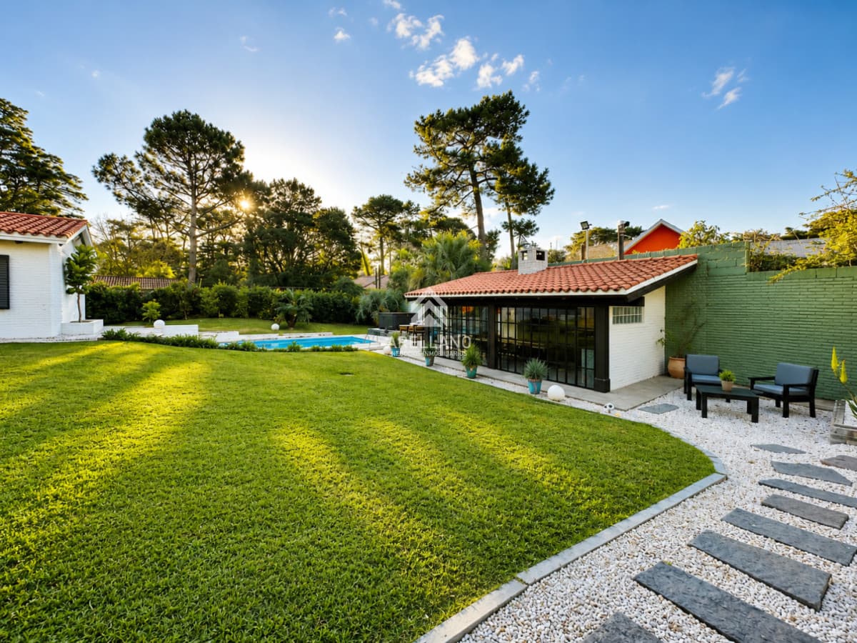 Casa ID.5384 - Alquiler de temporada Casa 5 Dormitorios con Piscina Climatizada
