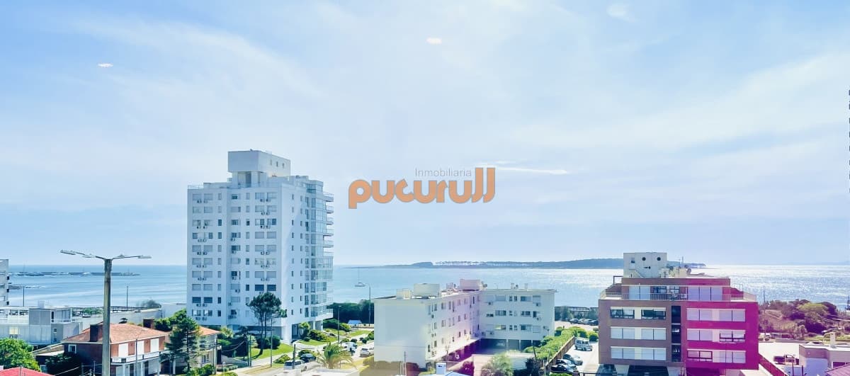 Apartamento de 2 Dormitorios y Parrillero a Pocos Metros de Playa Mansa