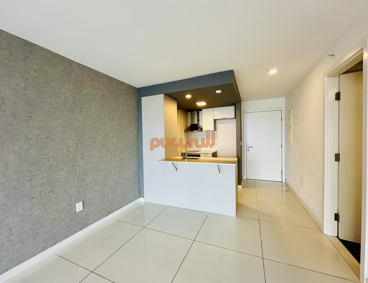 Apartamento de 1 Dormitorio en edificio Artower, Sin Muebles, Punta del Este