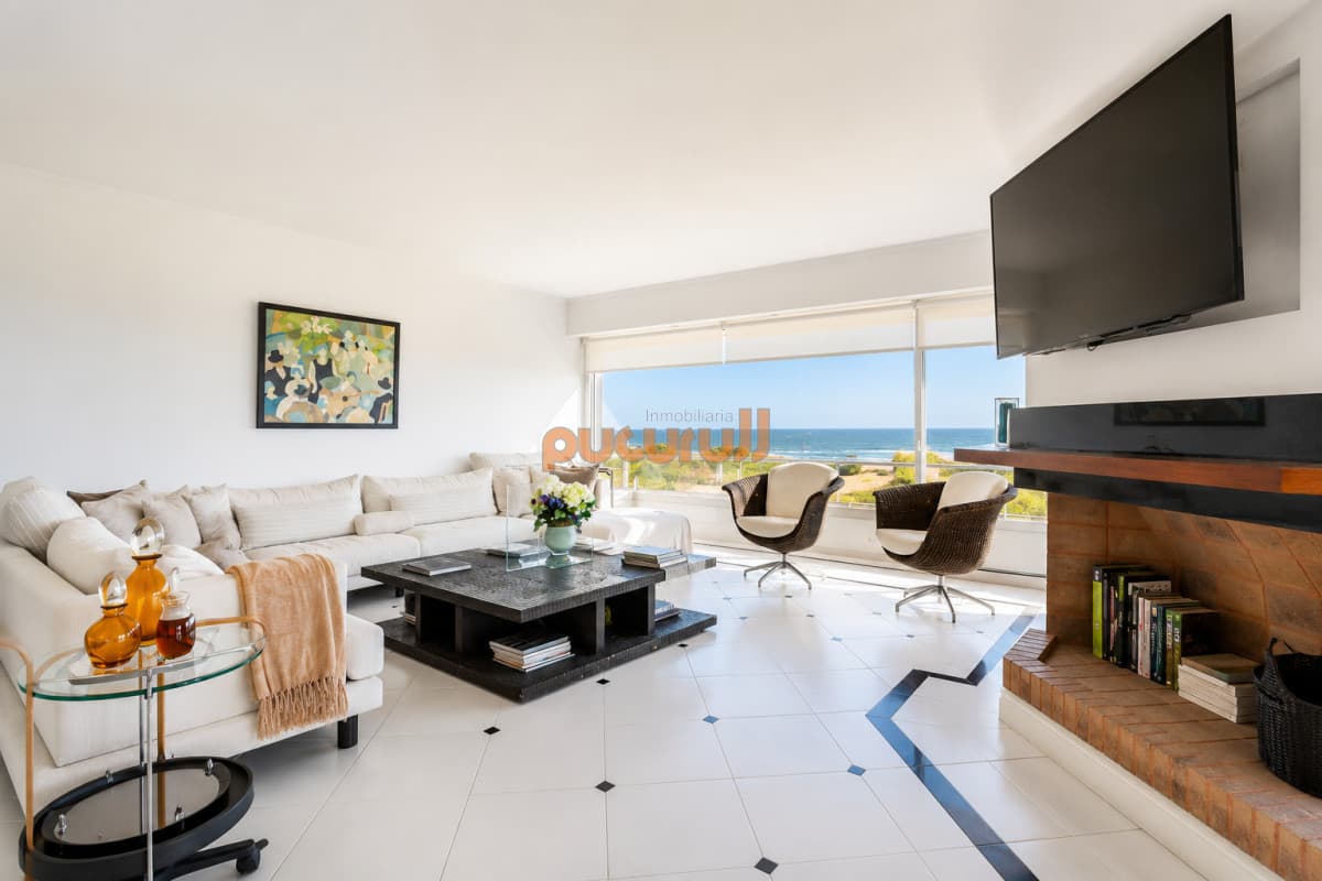 Exclusivo Penthouse de 6 Dormitorios y Barbacoa en Venta Frente al Mar, Rincón del Indio Punta del Este