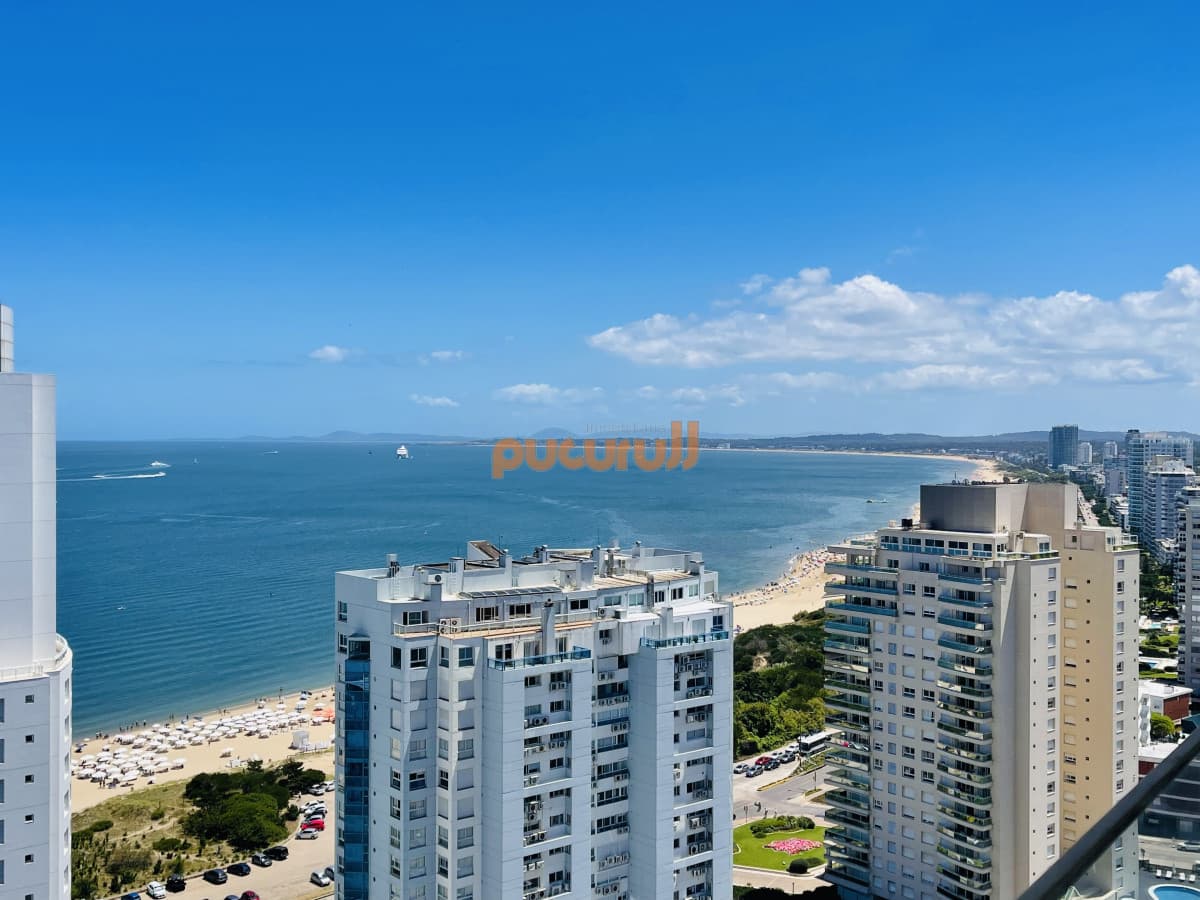 Excelente Apartamento de 2 Dormitorios con Vista al Mar, Playa Mansa