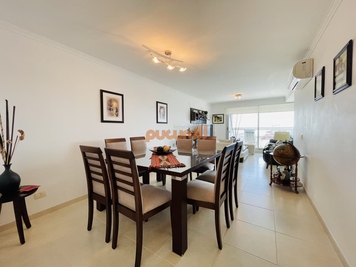 Apartamento de 2 Dormitorios y Parrillero a Pocos Metros de Playa Mansa