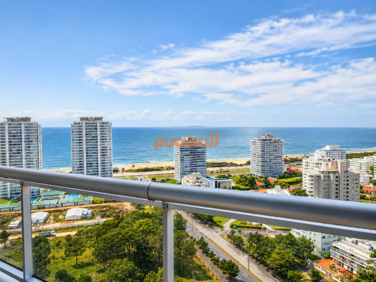 Alquiler temporario y venta de apartamento Penthouse en torre One, Playa Brava
