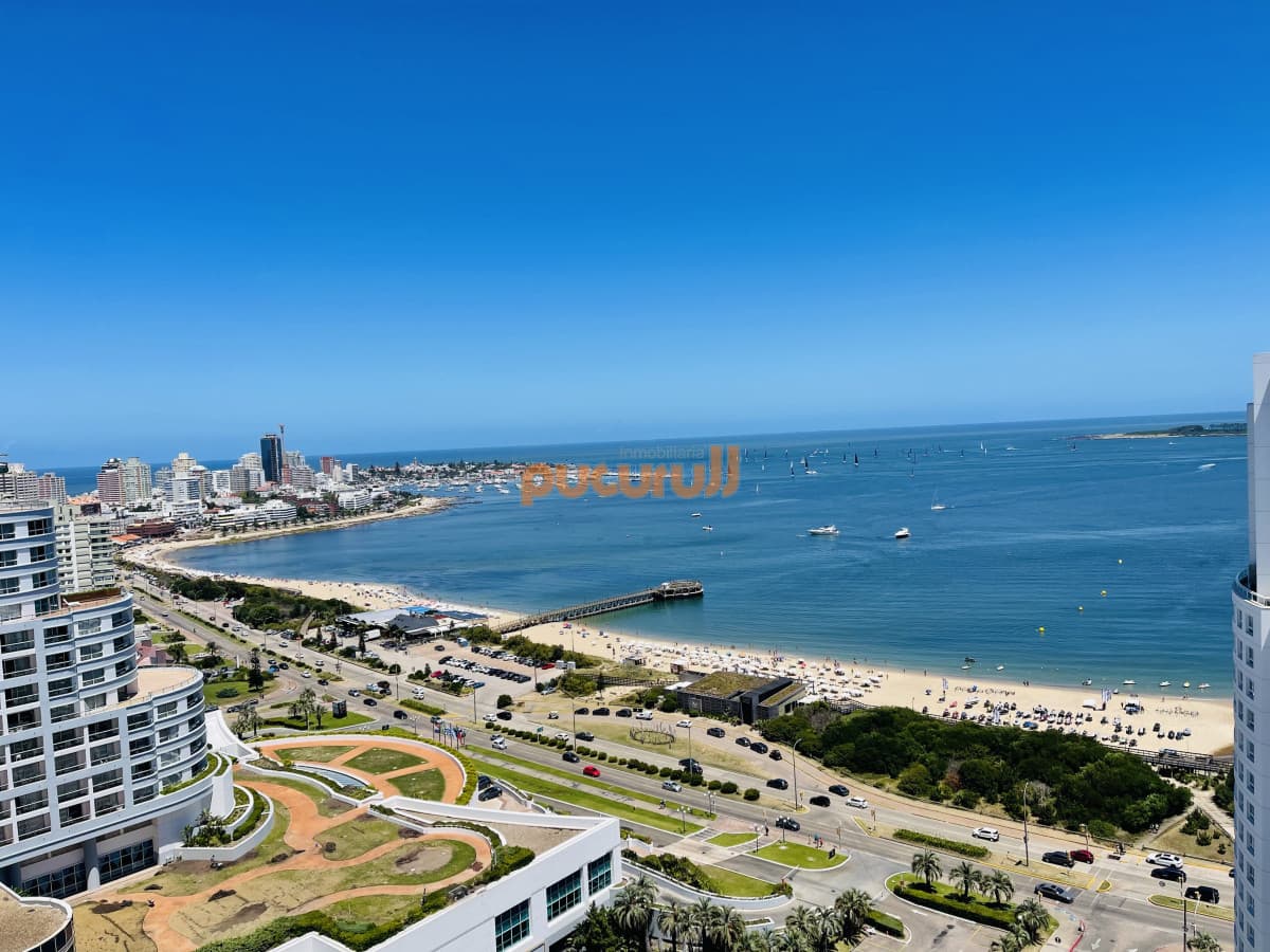 Excelente Apartamento de 2 Dormitorios con Vista al Mar, Playa Mansa